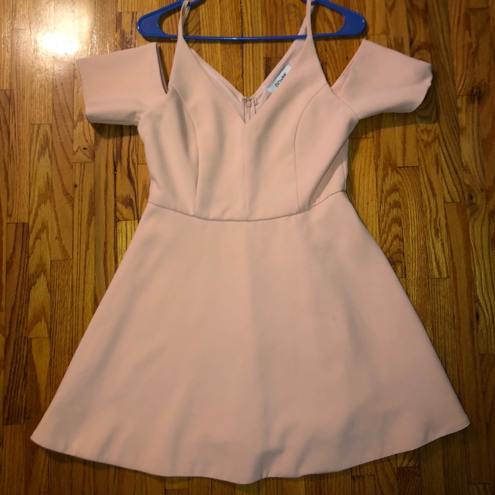 Pale Pink Cold Shoulder Short Dress